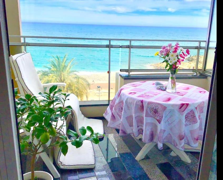 ניס La Prom - A Two Bedroom Apartment With A Sea View מראה חיצוני תמונה